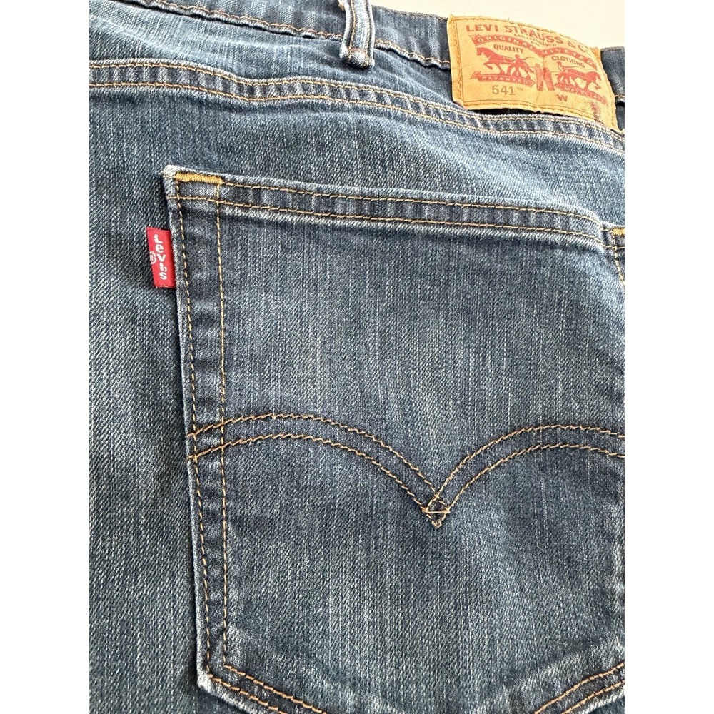 Levi's 541 Athletic Fit Jeans Men's 48x30 Blue Stretch Denim Pants - Picture 5 of 12